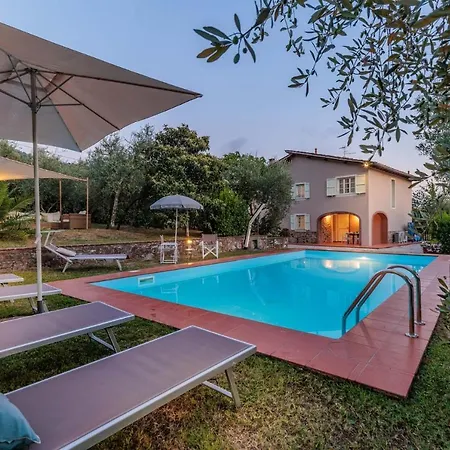 Villa Dondolino, A Stylish Lucca