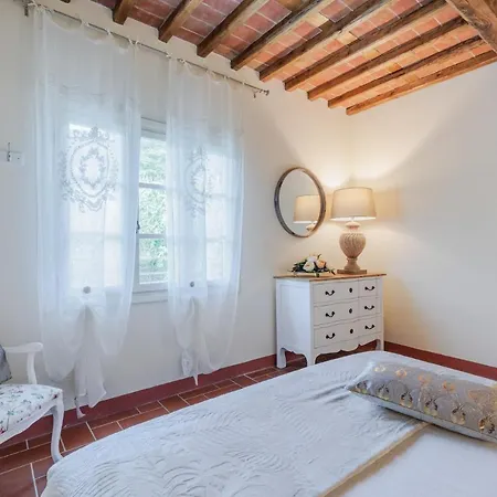 Dondolino, A Stylish Villa