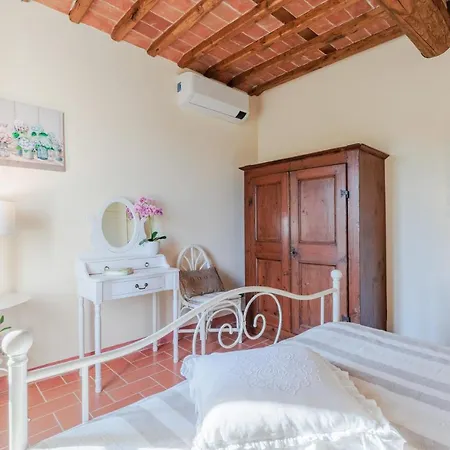 Villa Dondolino, A Stylish