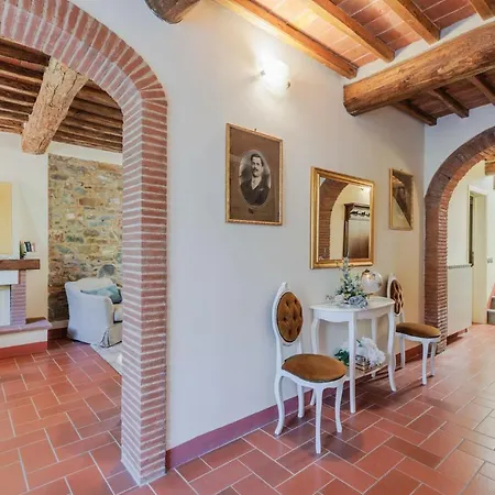 Villa Dondolino, A Stylish *